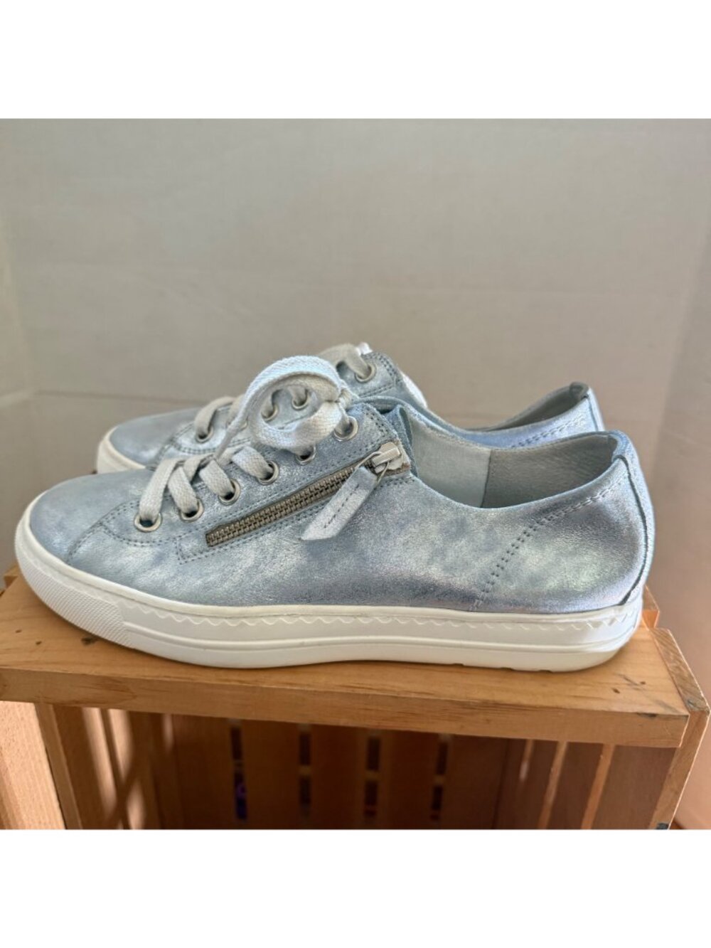 Paul Green Size 7 Womens Tamara Mineral Antic Bluish Gray Metallic Sneaker - Picture 10 of 16